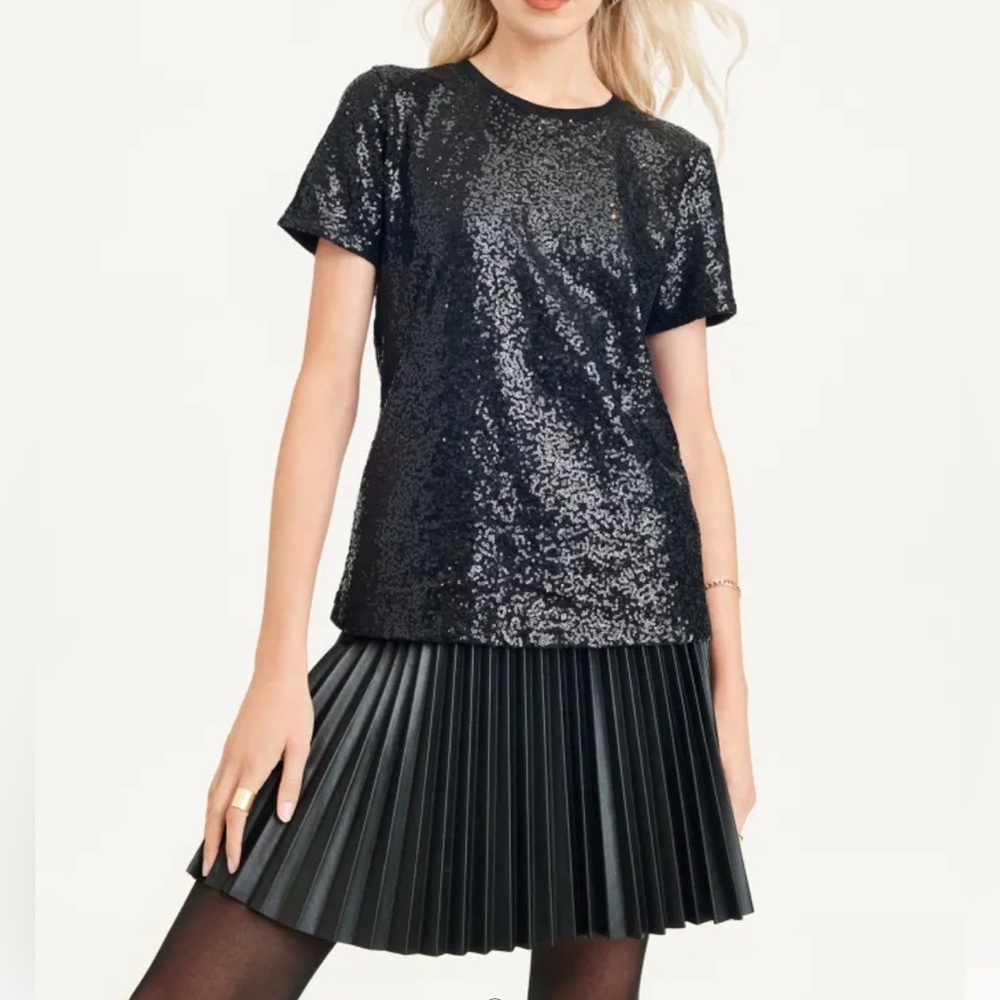 DKNY sequined tshirt- Medium